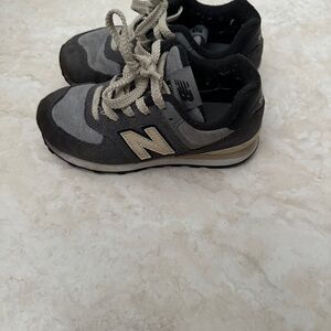 New Balance Black and Gray Retro Sneakers